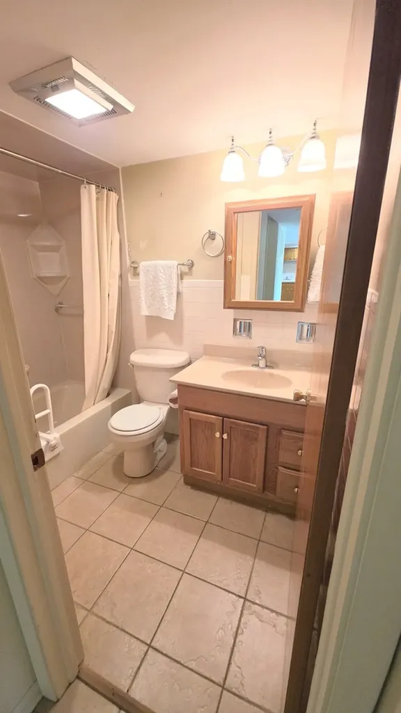 5300 Walnut Avenue Downers Grove IL 60515