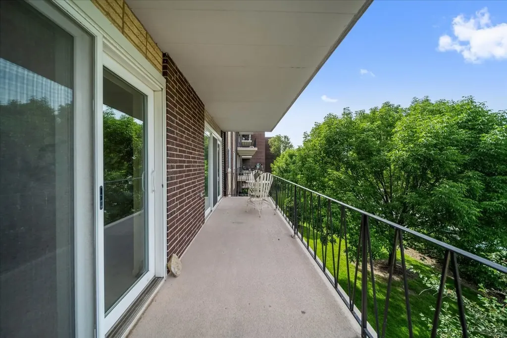 5300 Walnut Avenue Downers Grove IL 60515
