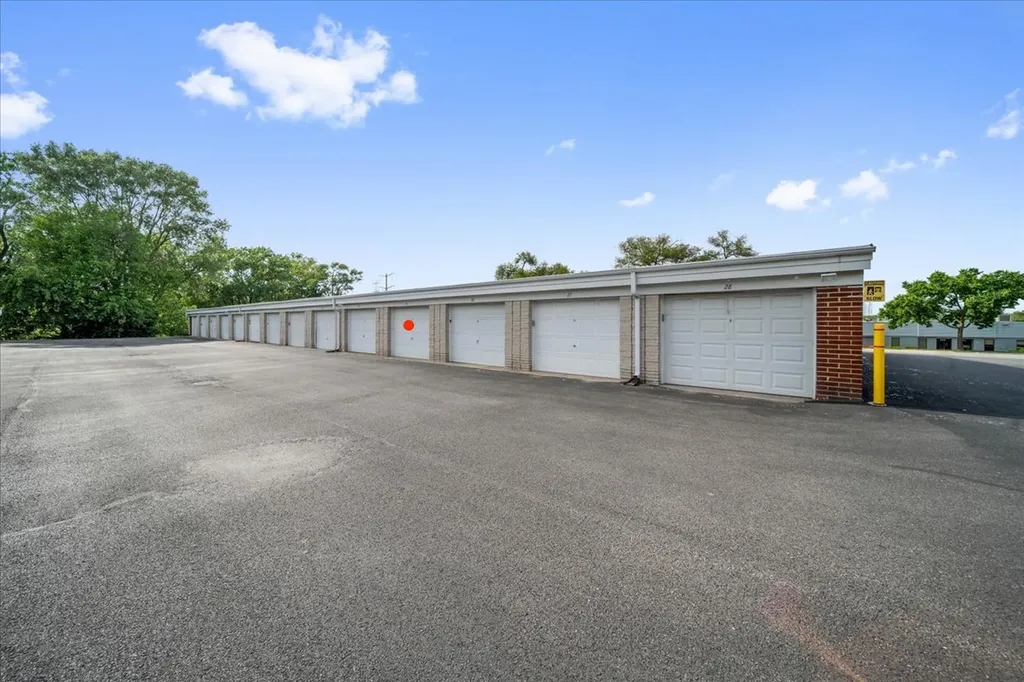 5300 Walnut Avenue Downers Grove IL 60515