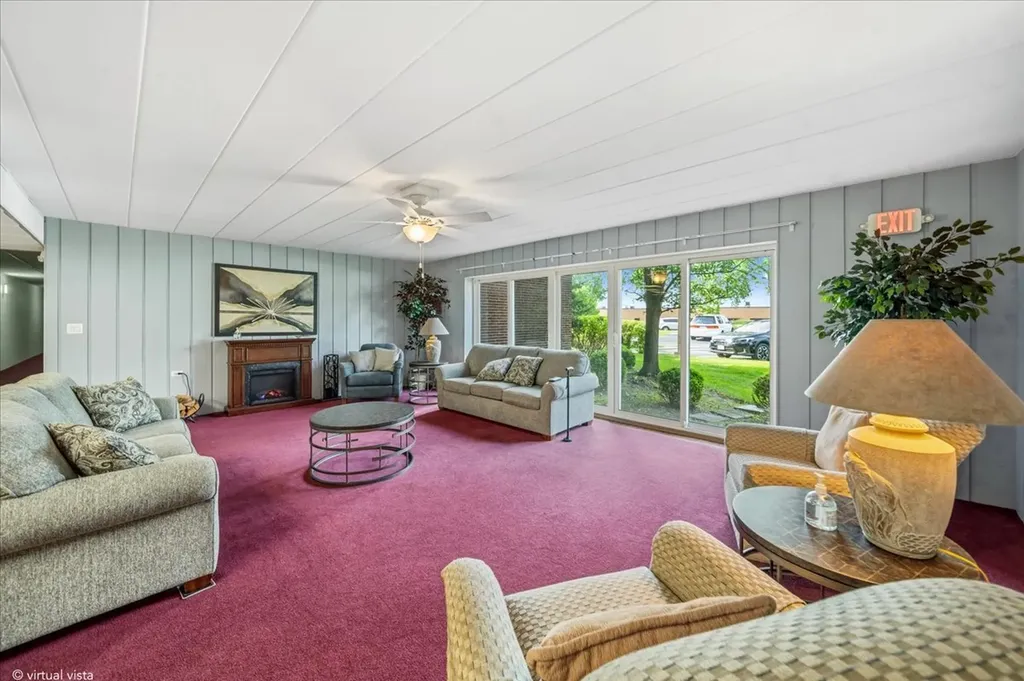 5300 Walnut Avenue Downers Grove IL 60515