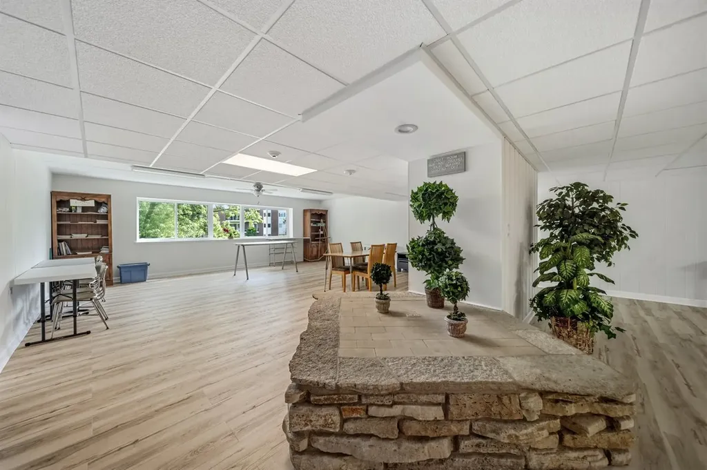 5300 Walnut Avenue Downers Grove IL 60515