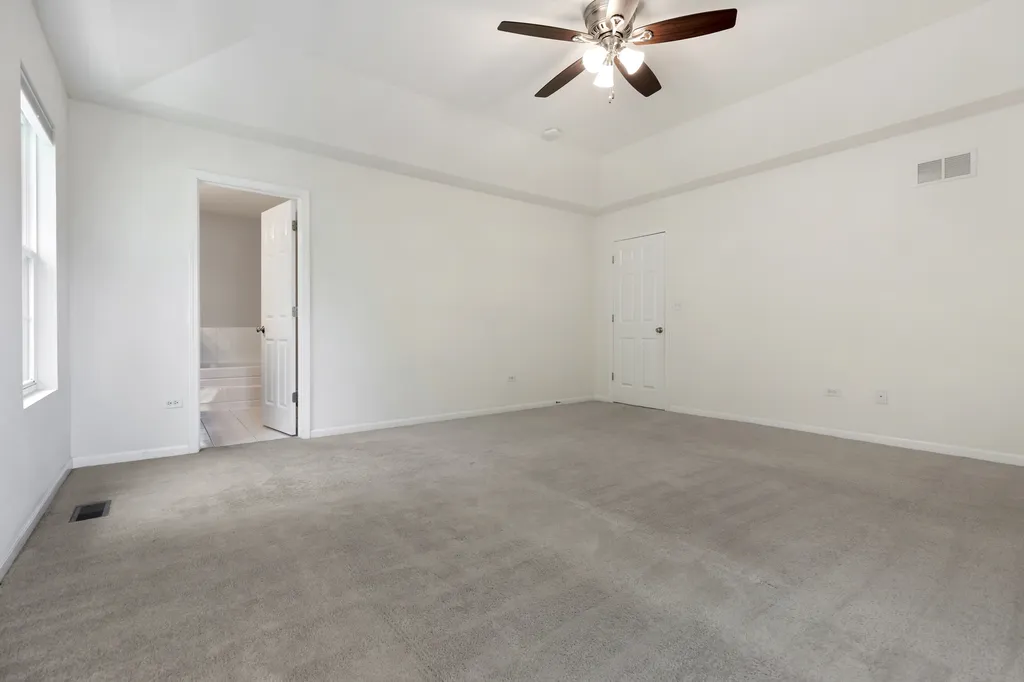 1022 Ravendale Court Naperville IL 60540