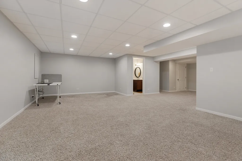 1022 Ravendale Court Naperville IL 60540