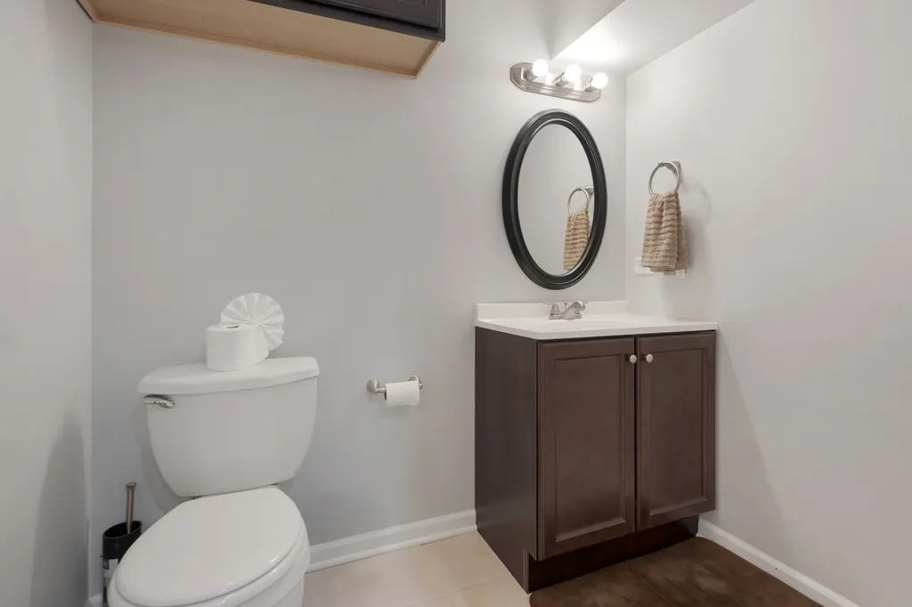 1022 Ravendale Court Naperville IL 60540