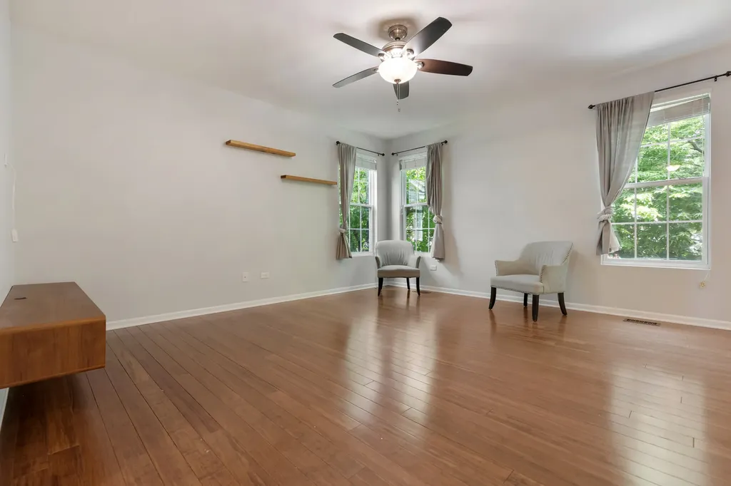 1022 Ravendale Court Naperville IL 60540