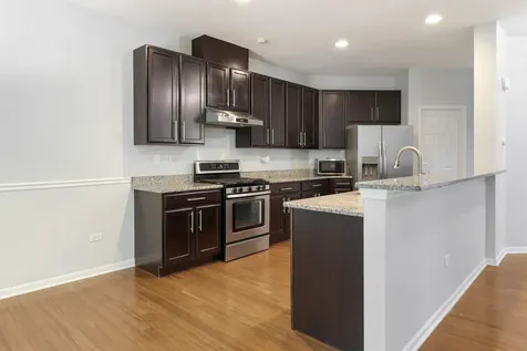 1022 Ravendale Court Naperville IL 60540