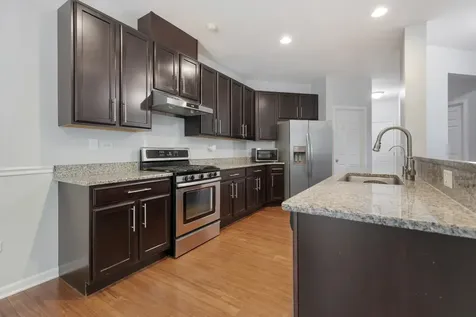 1022 Ravendale Court Naperville IL 60540