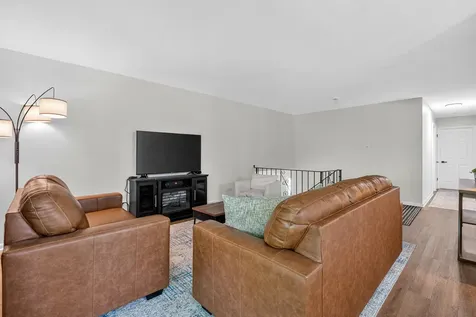 702 West Fitzhenry Court Glenwood IL 60425