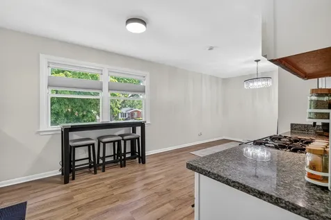 702 West Fitzhenry Court Glenwood IL 60425