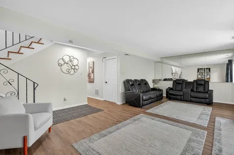 702 West Fitzhenry Court Glenwood IL 60425
