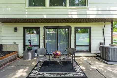 702 West Fitzhenry Court Glenwood IL 60425