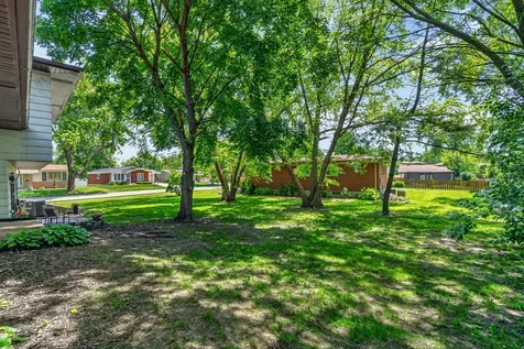 702 West Fitzhenry Court Glenwood IL 60425