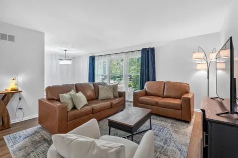 702 West Fitzhenry Court Glenwood IL 60425