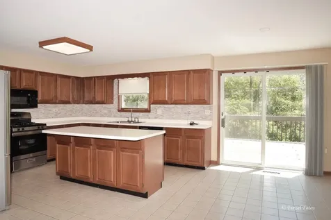 841 Hemlock Drive Sleepy Hollow IL 60118