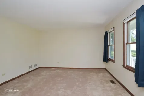 841 Hemlock Drive Sleepy Hollow IL 60118