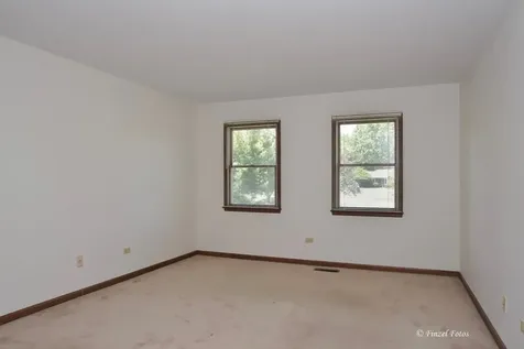 841 Hemlock Drive Sleepy Hollow IL 60118