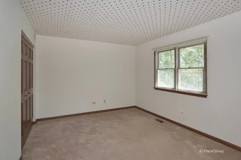 841 Hemlock Drive Sleepy Hollow IL 60118