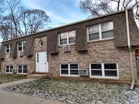 3301 Colgate Avenue Zion IL 60099