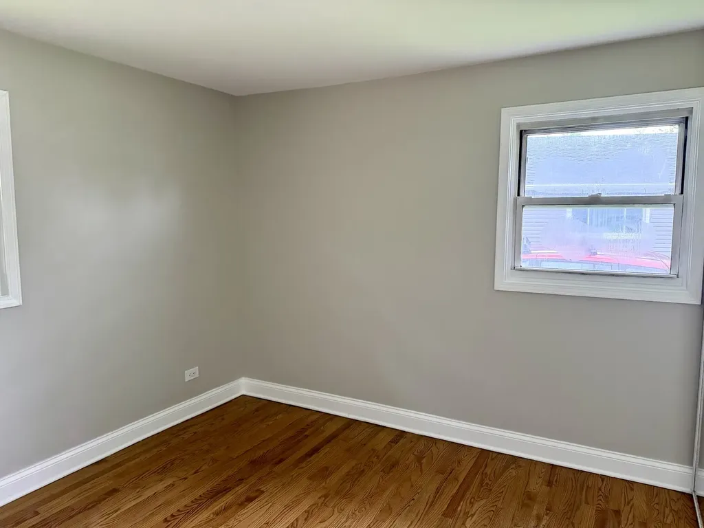 12 Johnathan Road Lake Zurich IL 60047