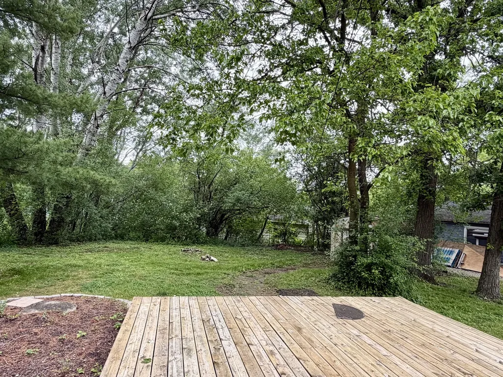12 Johnathan Road Lake Zurich IL 60047