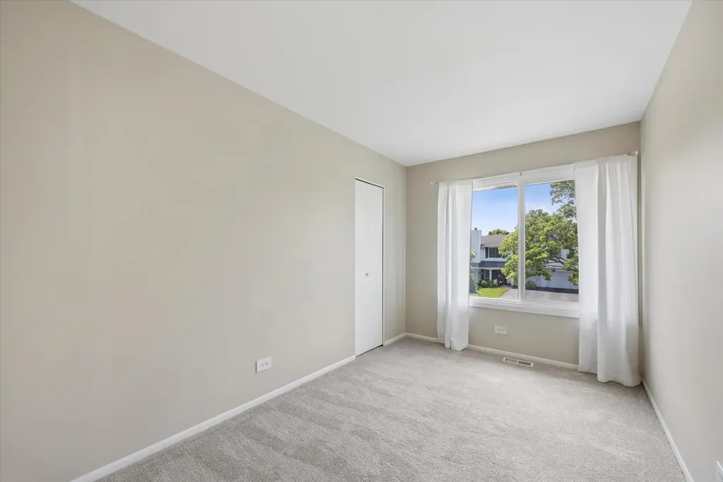 7921 Knottingham Circle Darien IL 60561