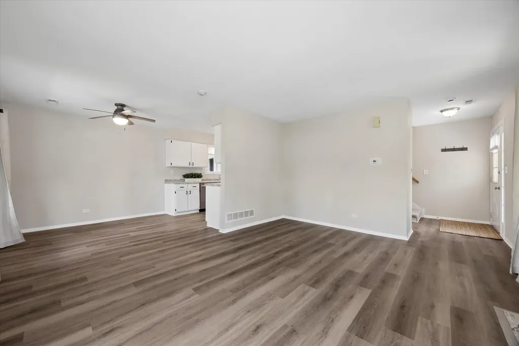 7921 Knottingham Circle Darien IL 60561