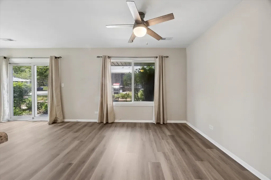 7921 Knottingham Circle Darien IL 60561