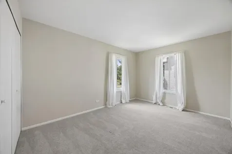 7921 Knottingham Circle Darien IL 60561