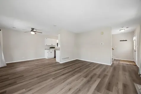 7921 Knottingham Circle Darien IL 60561