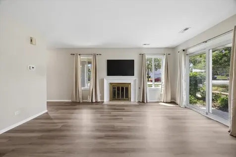 7921 Knottingham Circle Darien IL 60561