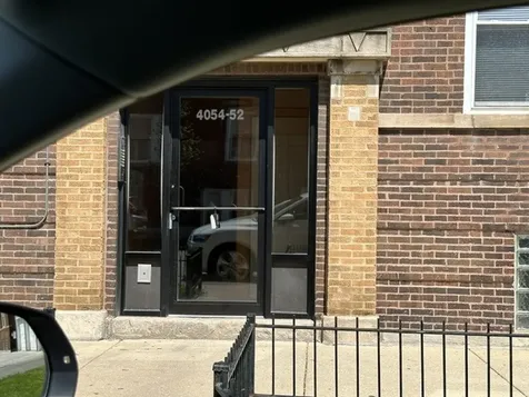 4054 West Dickens Avenue Chicago IL 60639