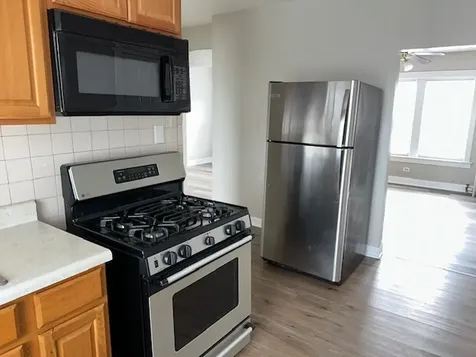 4054 West Dickens Avenue Chicago IL 60639