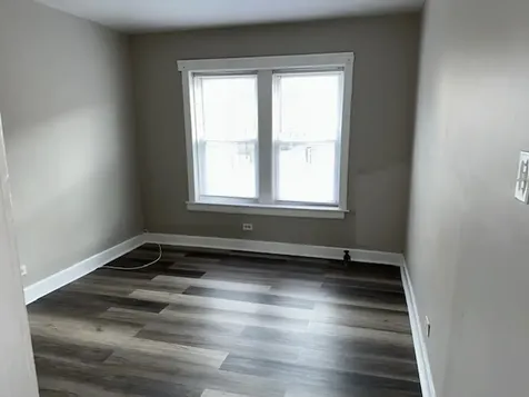 4054 West Dickens Avenue Chicago IL 60639