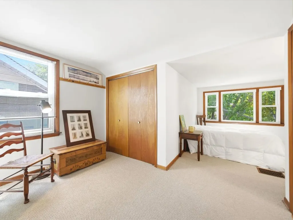 5733 North Marmora Avenue Chicago IL 60646