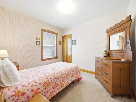 5733 North Marmora Avenue Chicago IL 60646