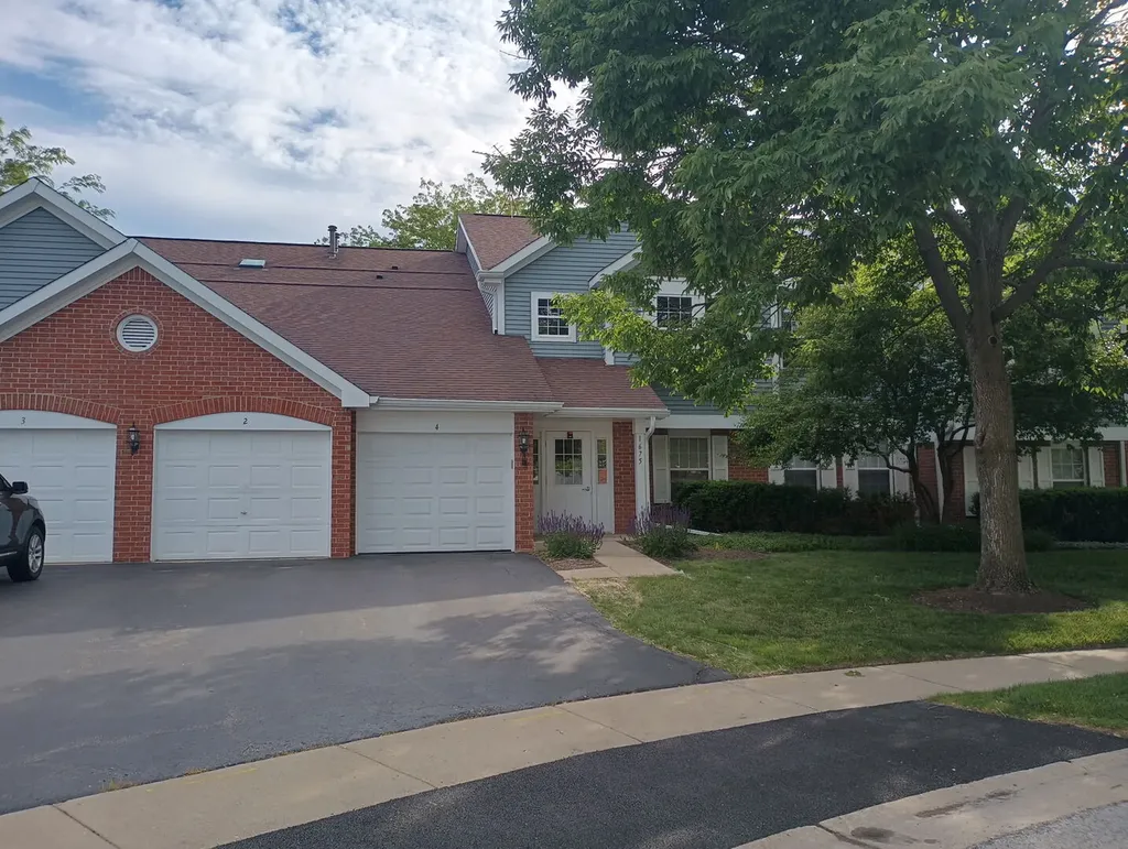 1675 Mansfield Court Roselle IL 60172
