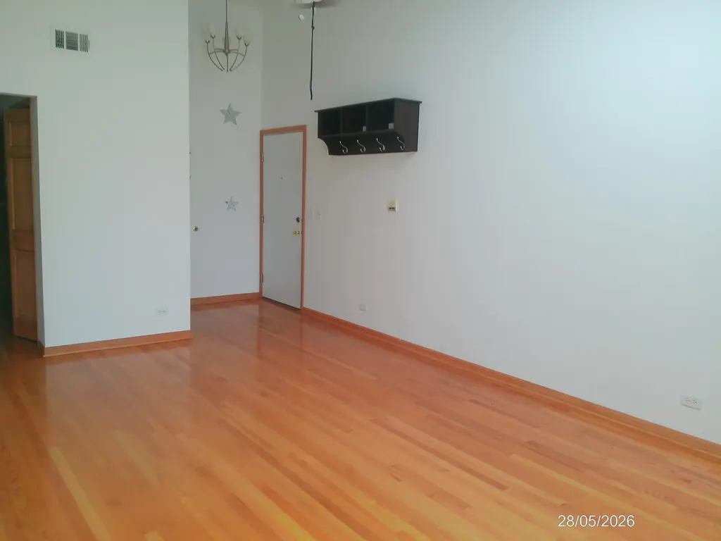 1675 Mansfield Court Roselle IL 60172