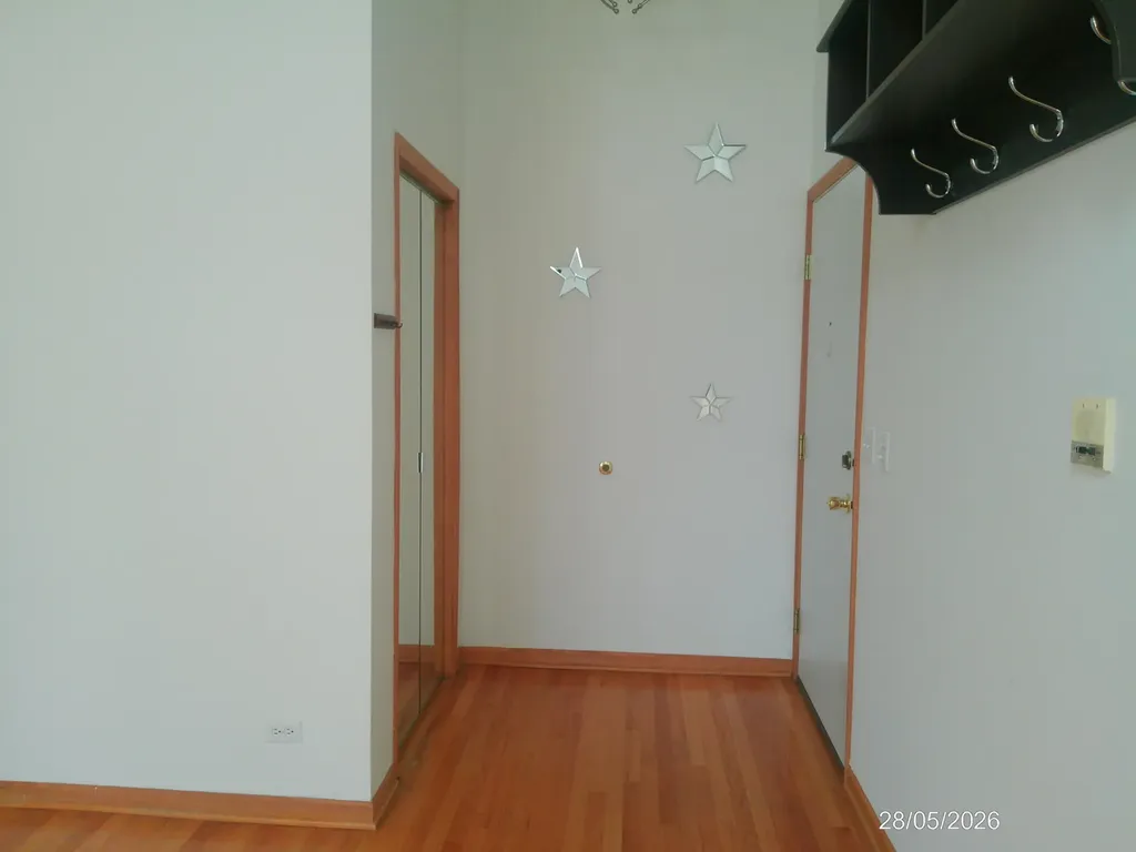 1675 Mansfield Court Roselle IL 60172
