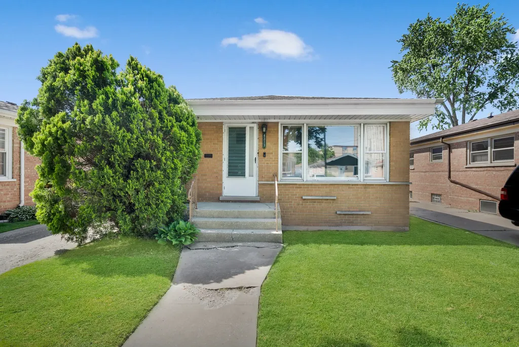 4313 West 77th Place W Chicago IL 60652