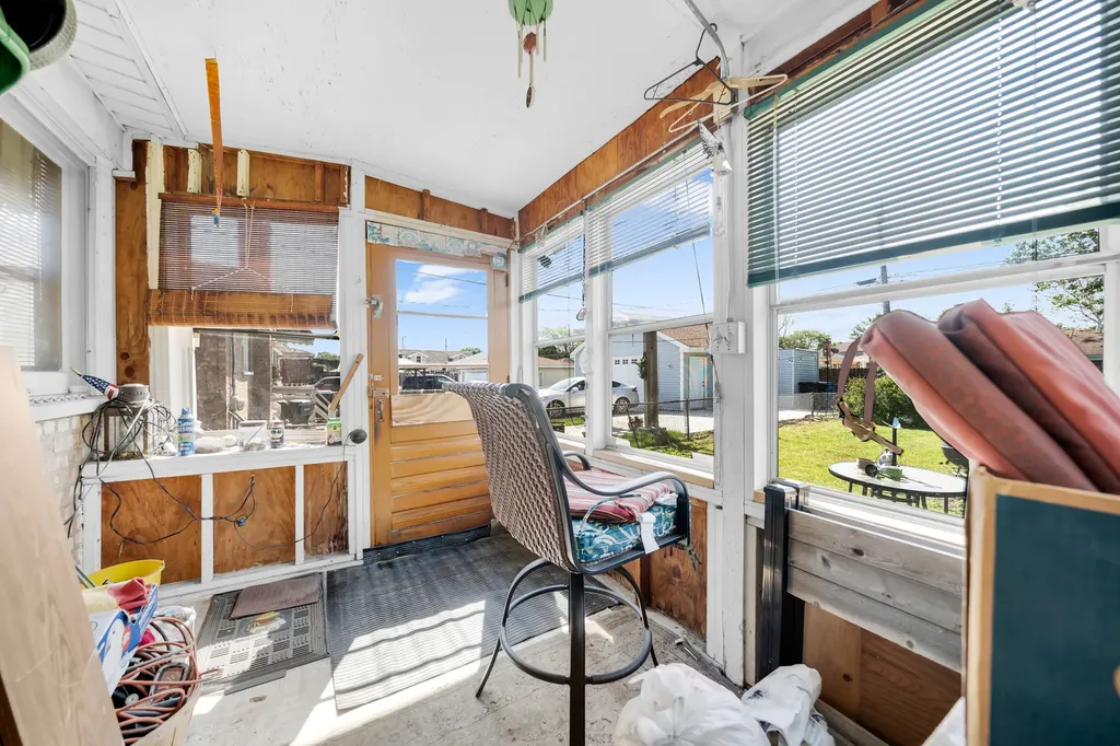 4313 West 77th Place W Chicago IL 60652