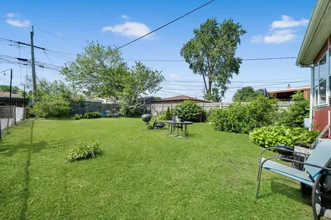 4313 West 77th Place W Chicago IL 60652