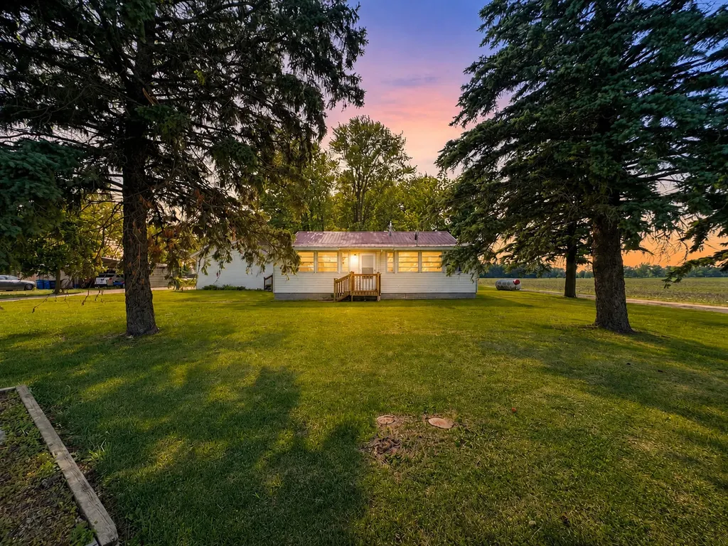 3849 East 22nd Road Serena IL 60549