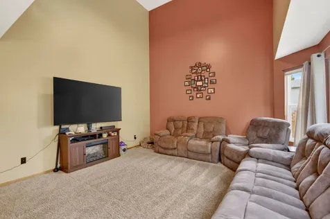 929 Churchill Drive Plano IL 60545