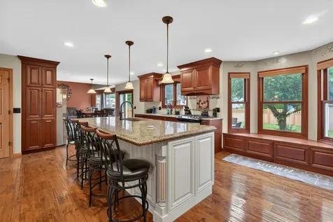 929 Churchill Drive Plano IL 60545
