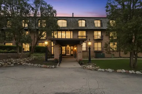 600 West Russell Street Barrington IL 60010
