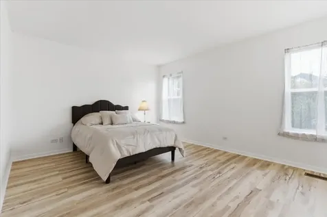 2886 Camden Drive West Chicago IL 60185