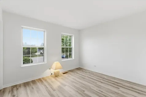 2886 Camden Drive West Chicago IL 60185
