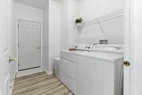 2886 Camden Drive West Chicago IL 60185