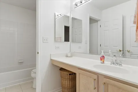 2886 Camden Drive West Chicago IL 60185