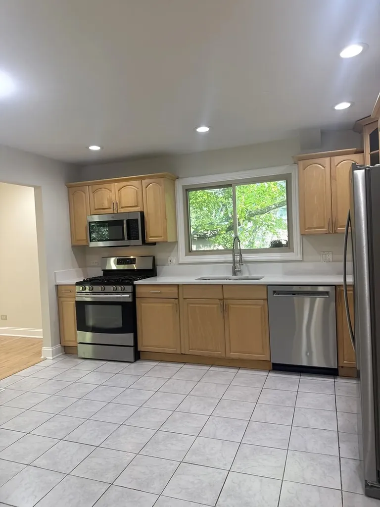425 Carriage Hill Road Naperville IL 60565
